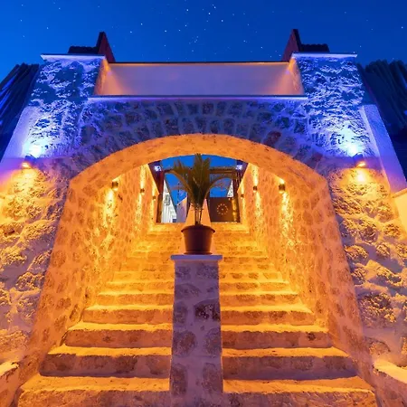 Villa çınar 1-2 - 2 Bedroom With Jacuzzi In Kalkan *